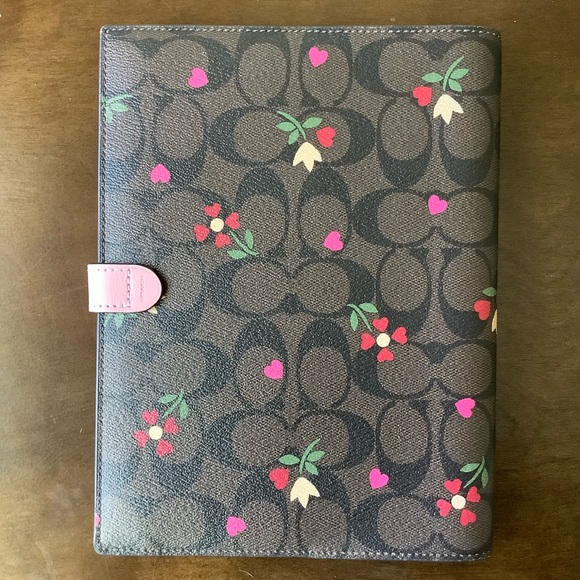 Coach Notebook - Picture 2 of 7